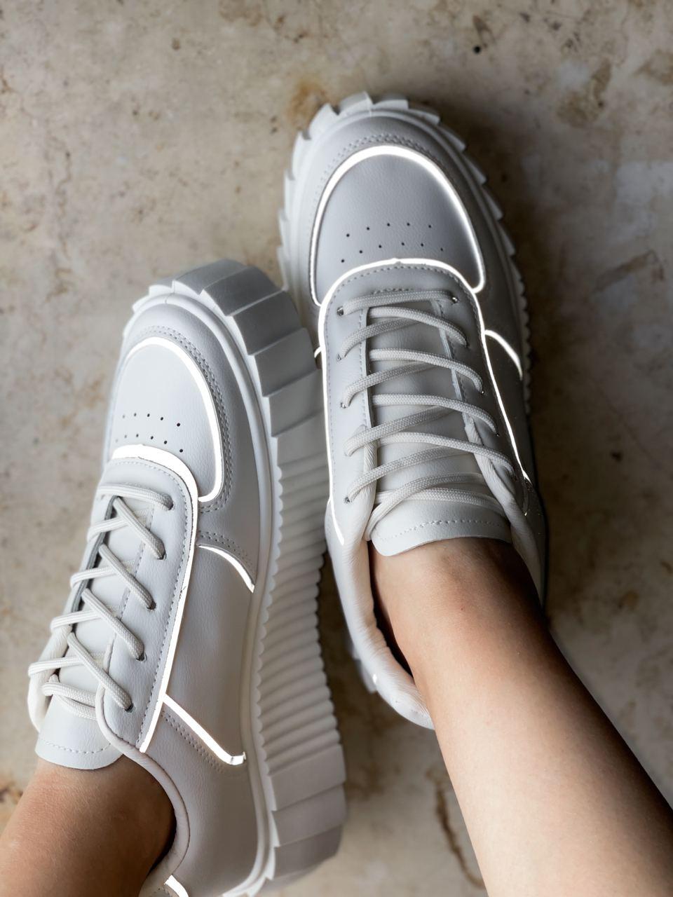 Sneakers White Reflective