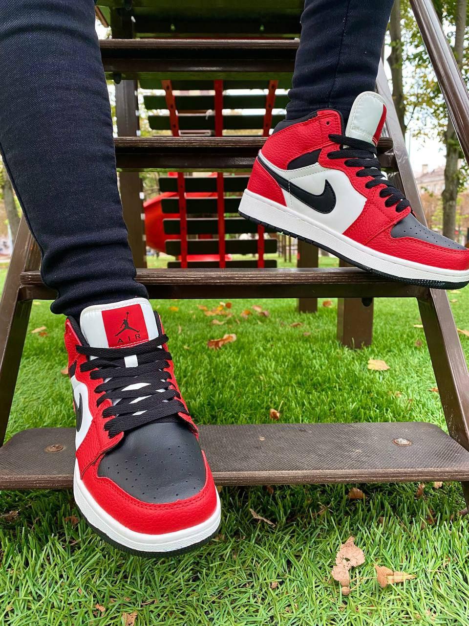 Nike Air Jordan 1 Retro Red Black