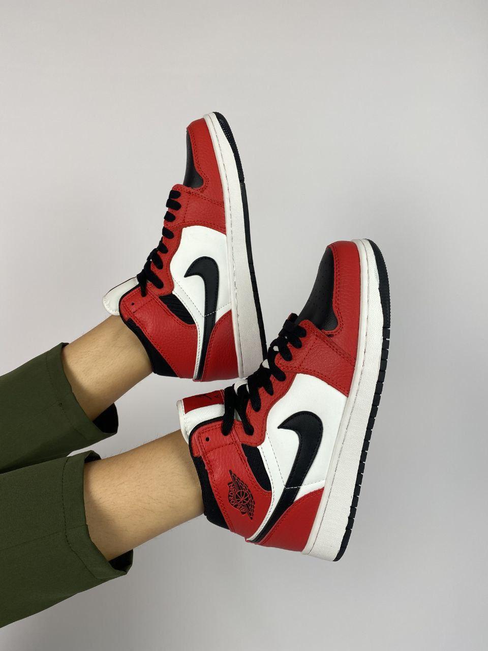 Nike Air Jordan 1 Retro Red Black