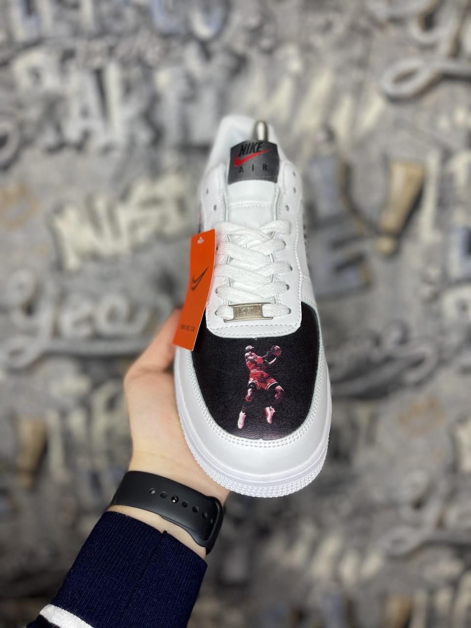 Nike Air Force 1 Low Chicago Bulls Edition
