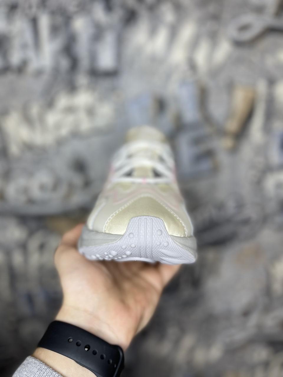 Adidas Ozweego Plus Beige Grey