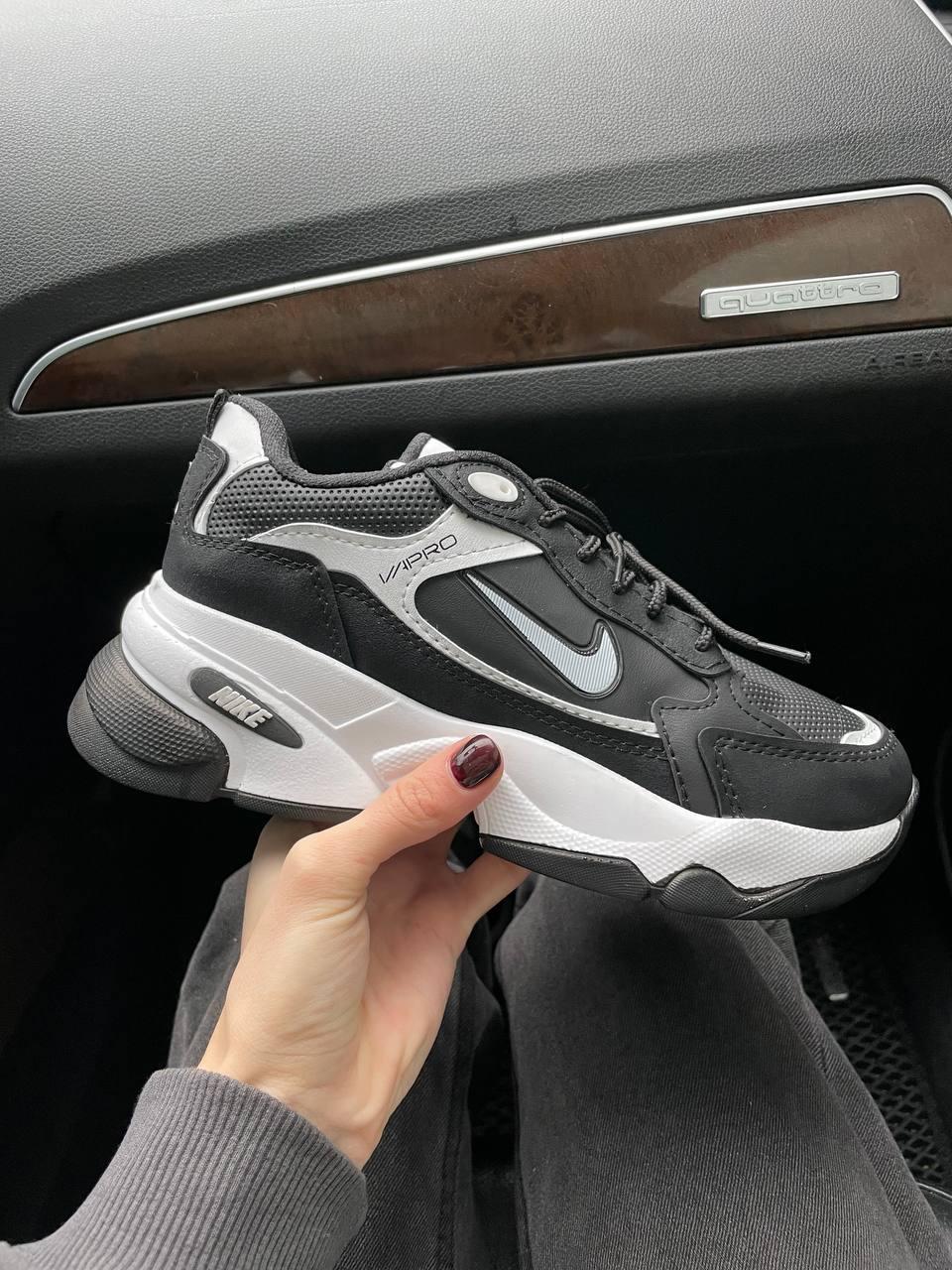 Nike Pro Black White