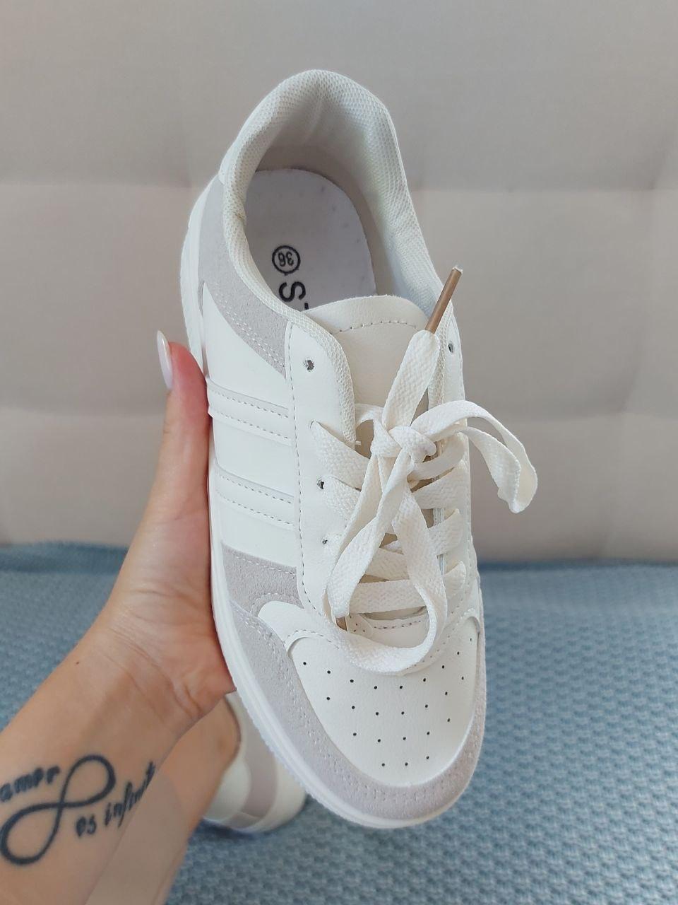 Sneakers White Beige