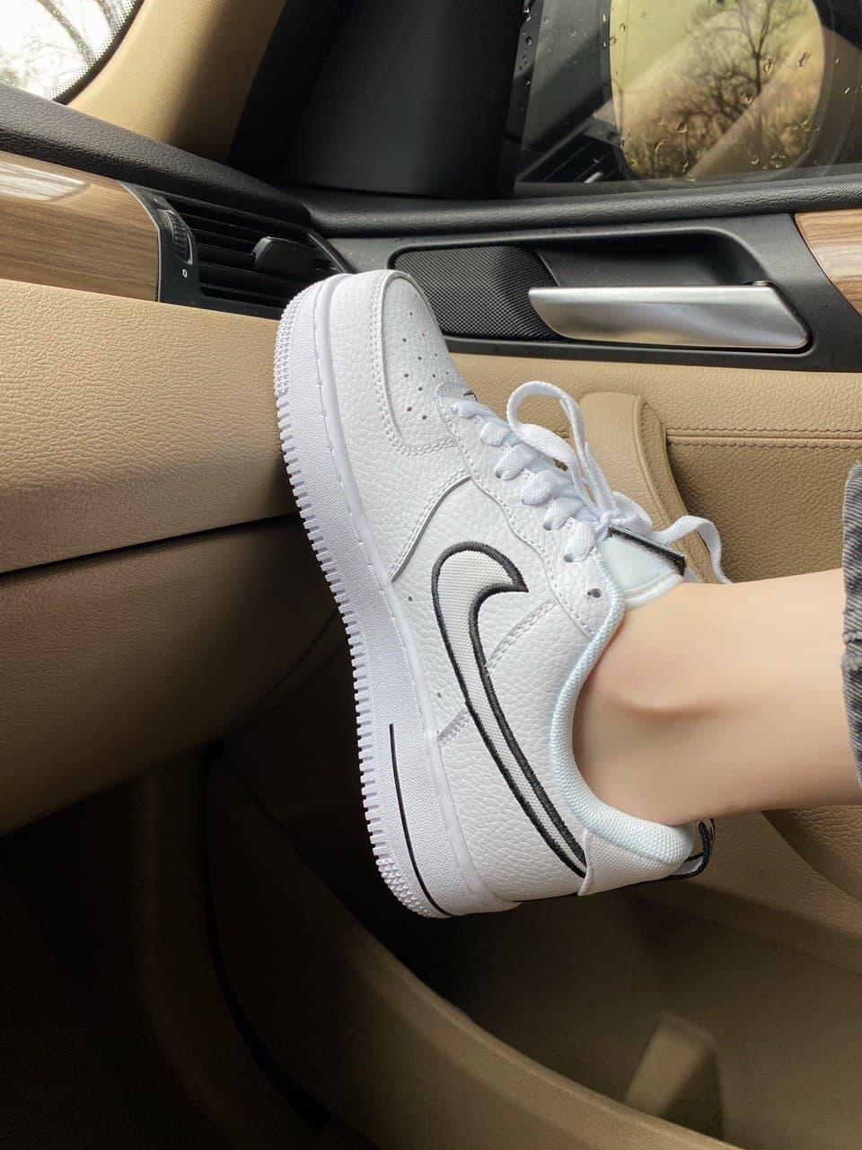 Nike Air Force White «Black Logo»