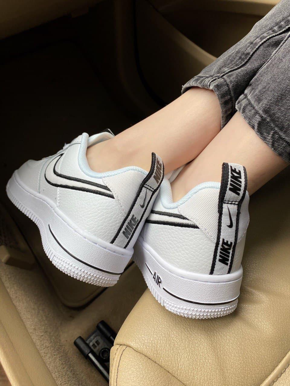 Nike Air Force White «Black Logo»