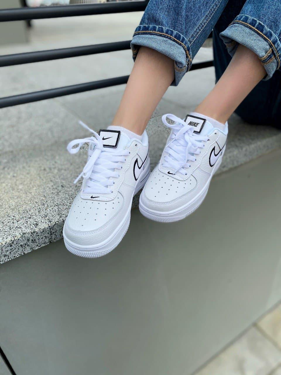 Nike Air Force White «Black Logo»