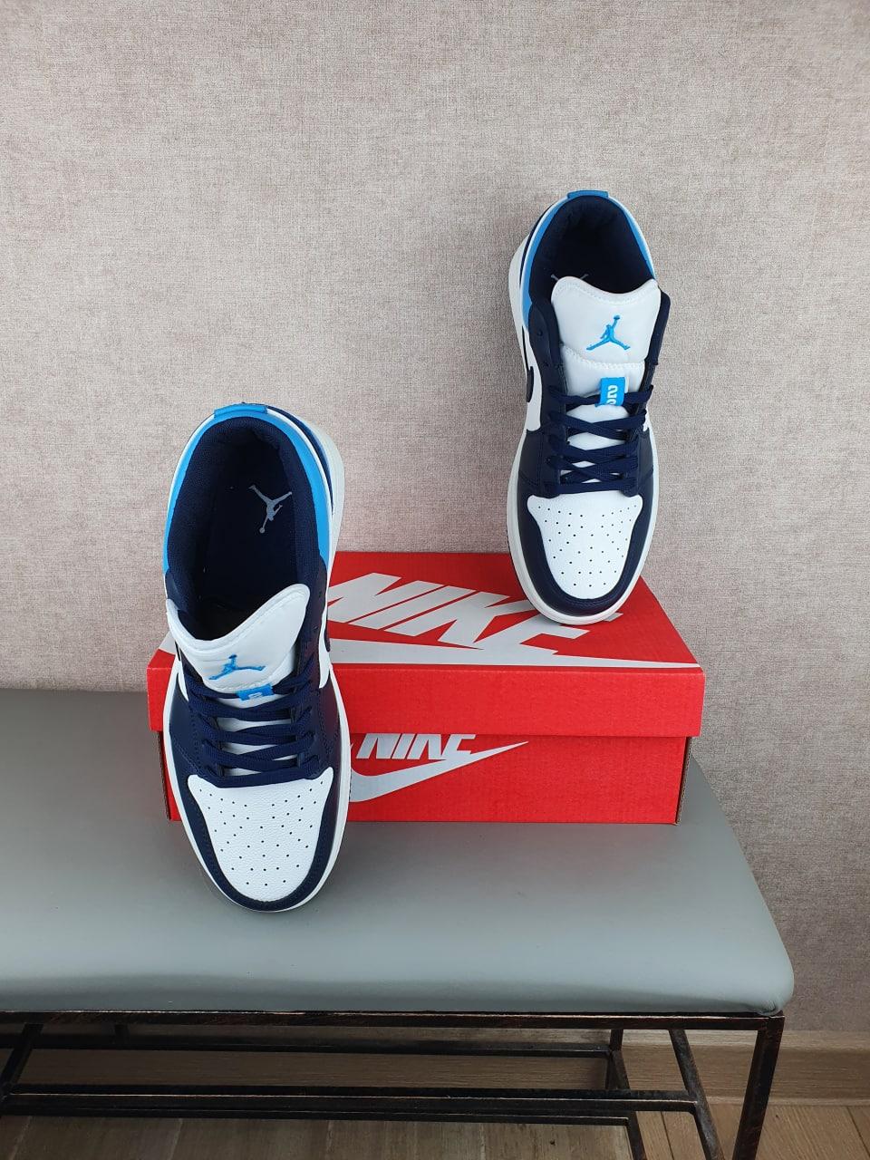 Nike Air Jordan Retro 1 Low Obsidian Dark Blue White