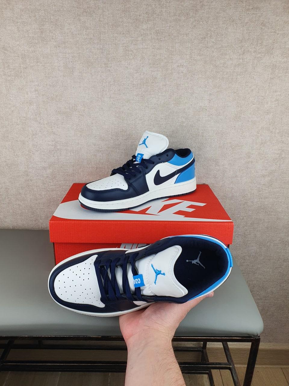 Nike Air Jordan Retro 1 Low Obsidian Dark Blue White