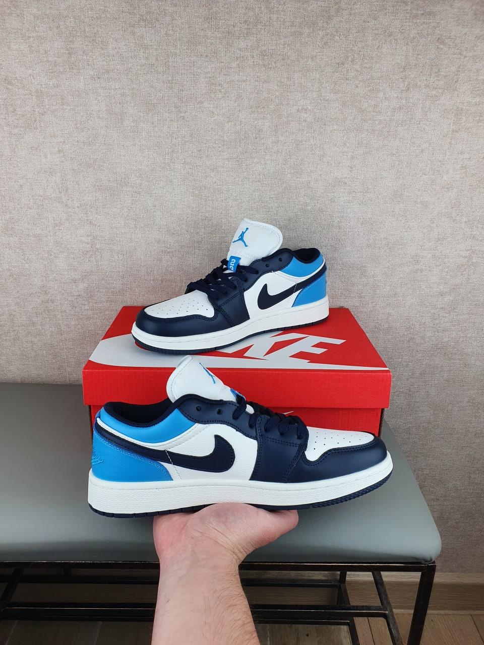 Nike Air Jordan Retro 1 Low Obsidian Dark Blue White