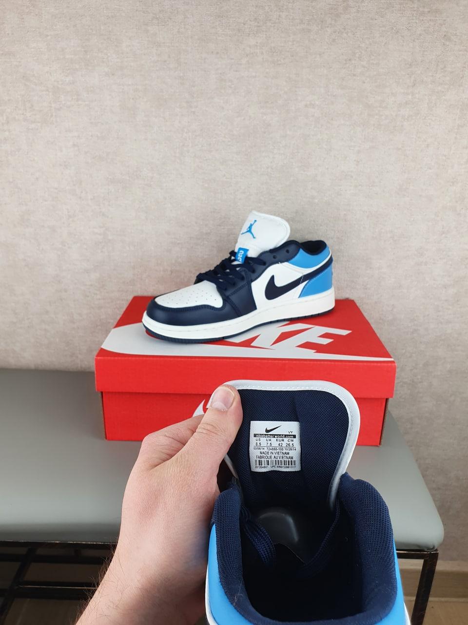 Nike Air Jordan Retro 1 Low Obsidian Dark Blue White