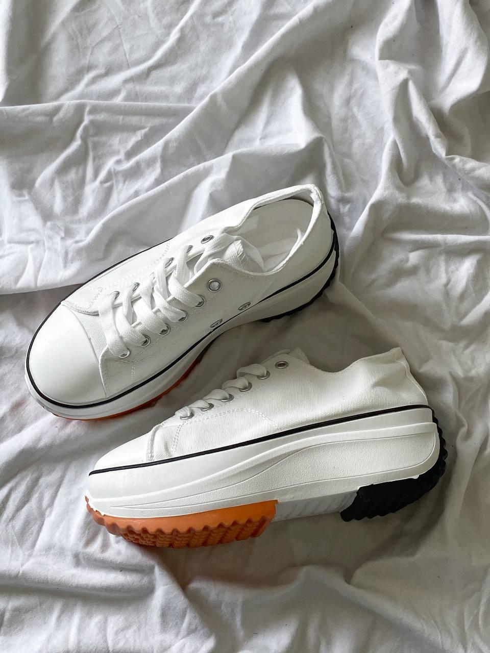 Run Low White No brand