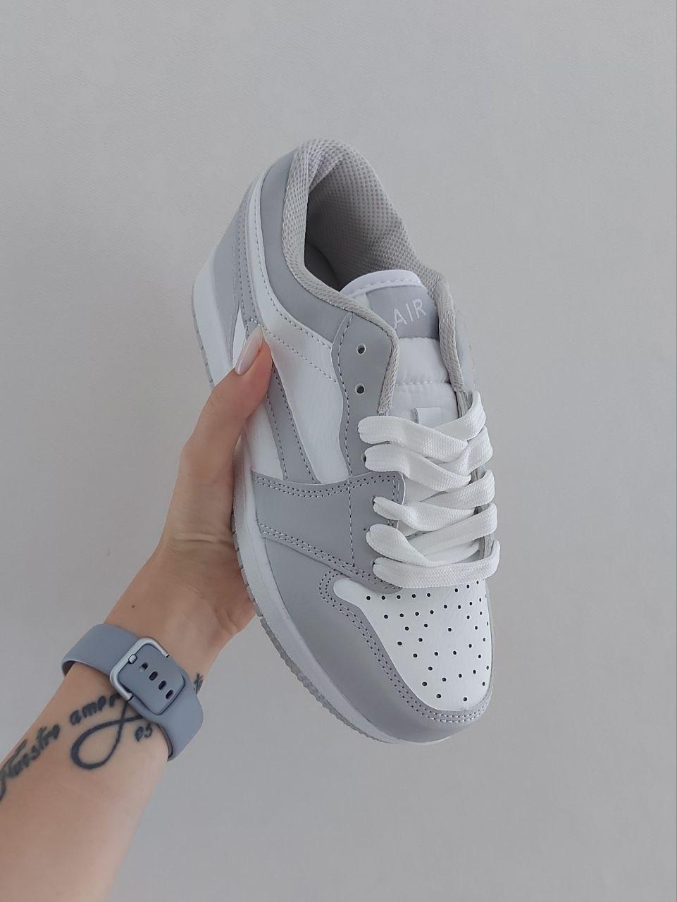 Sneakers Low Grey White