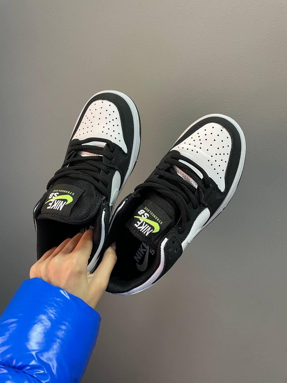 Nike SB Dunk Low Retro White Black
