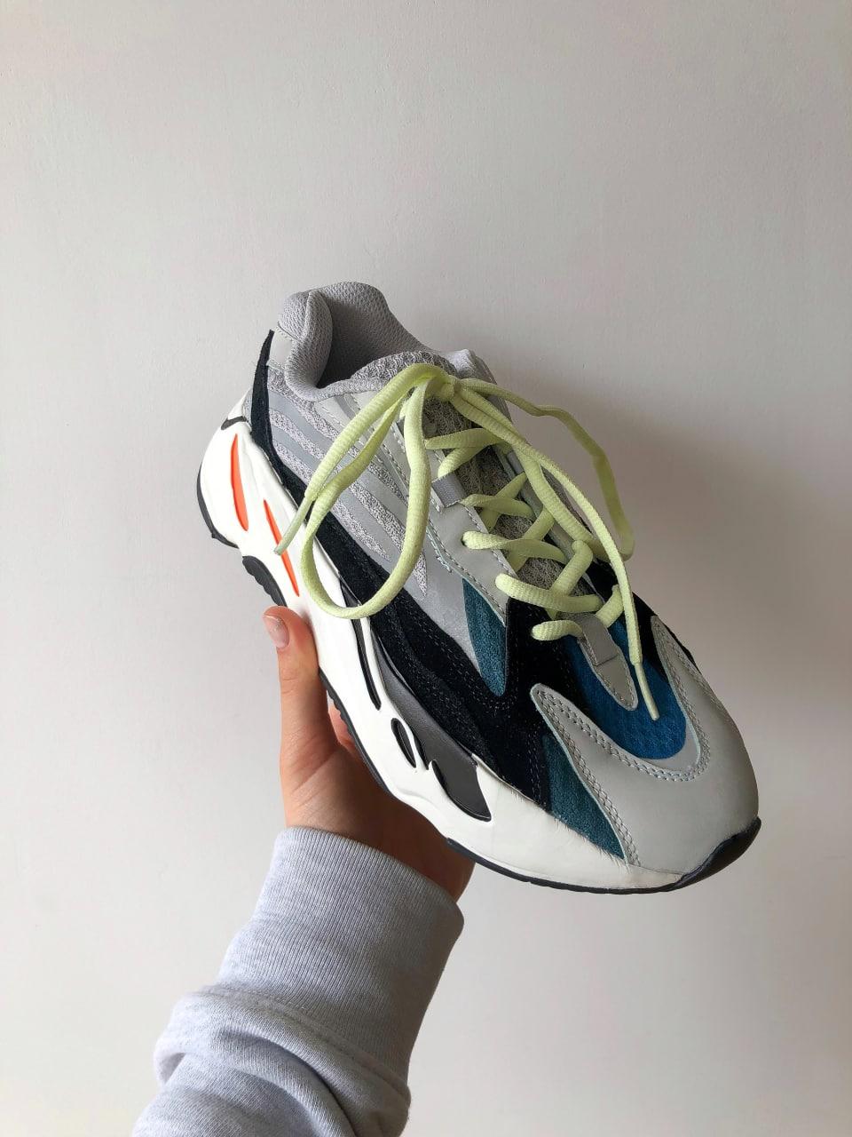 Adidas Yeezy 700 Wave Runner