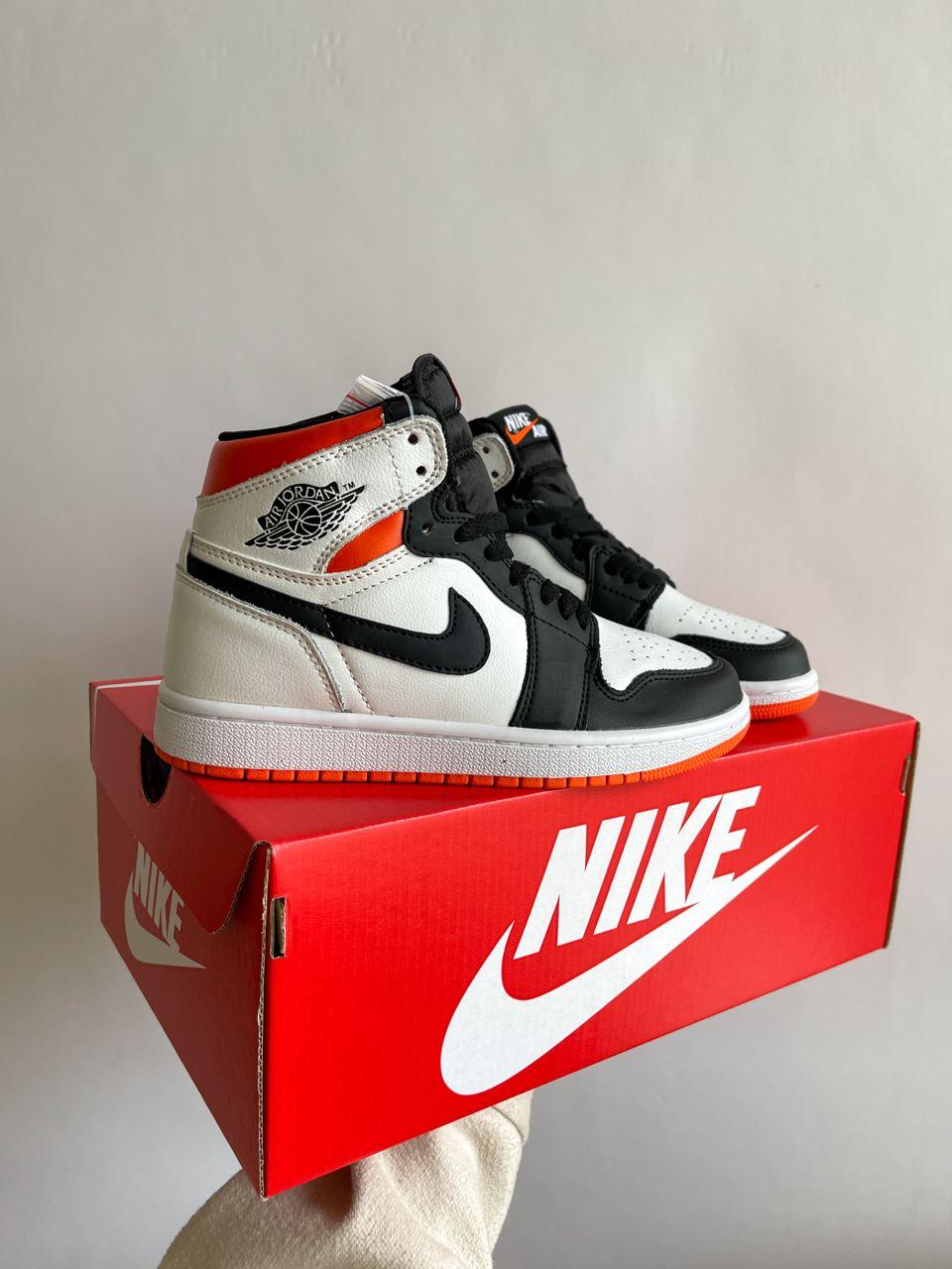 Nike Air Jordan 1 Retro High White Black Orange