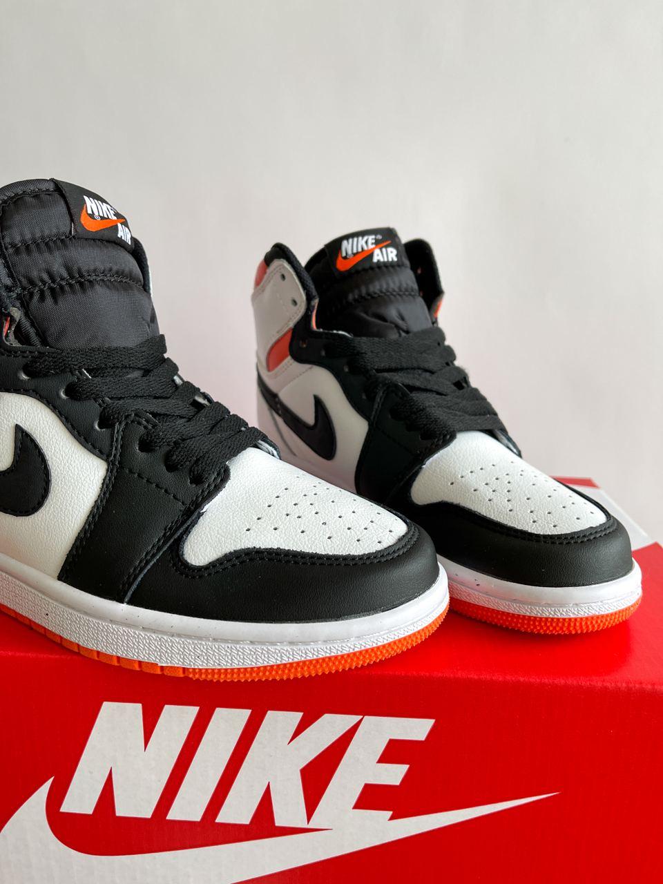 Nike Air Jordan 1 Retro High White Black Orange
