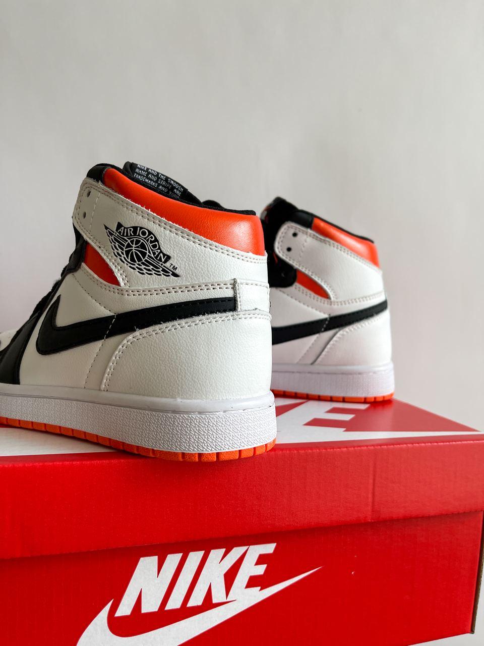 Nike Air Jordan 1 Retro High White Black Orange