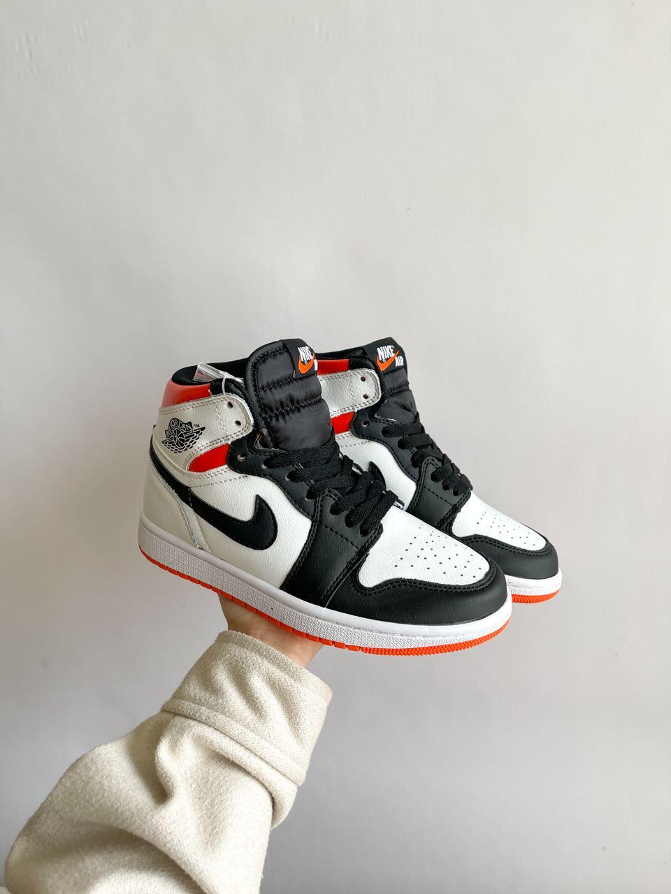 Nike Air Jordan 1 Retro High White Black Orange