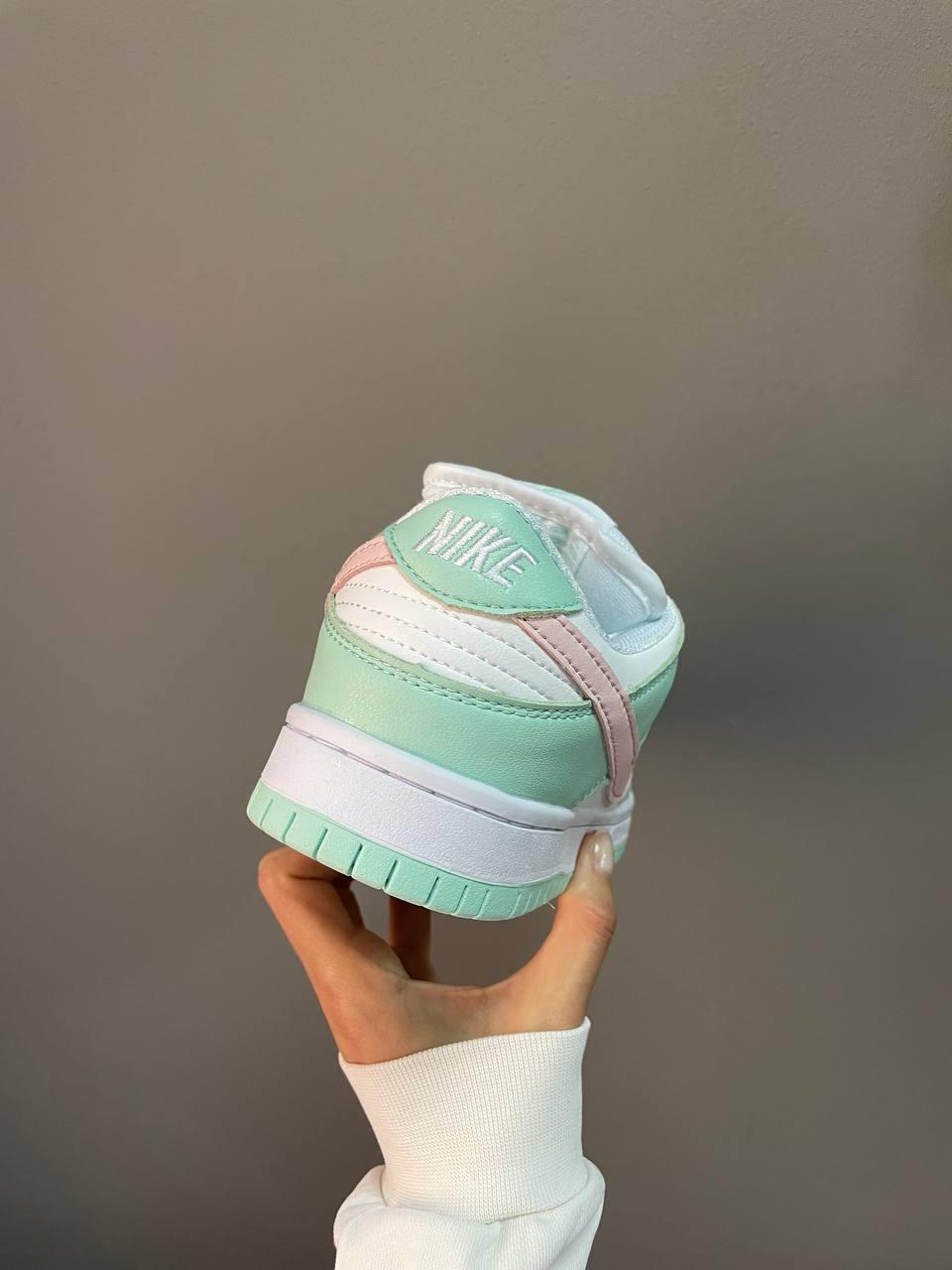 Nike SB Dunk Low Mint Pink