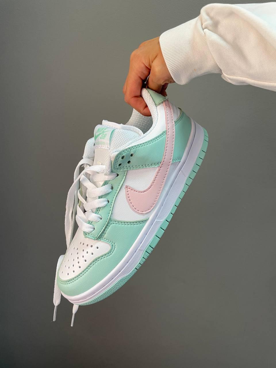 Nike SB Dunk Low Mint Pink
