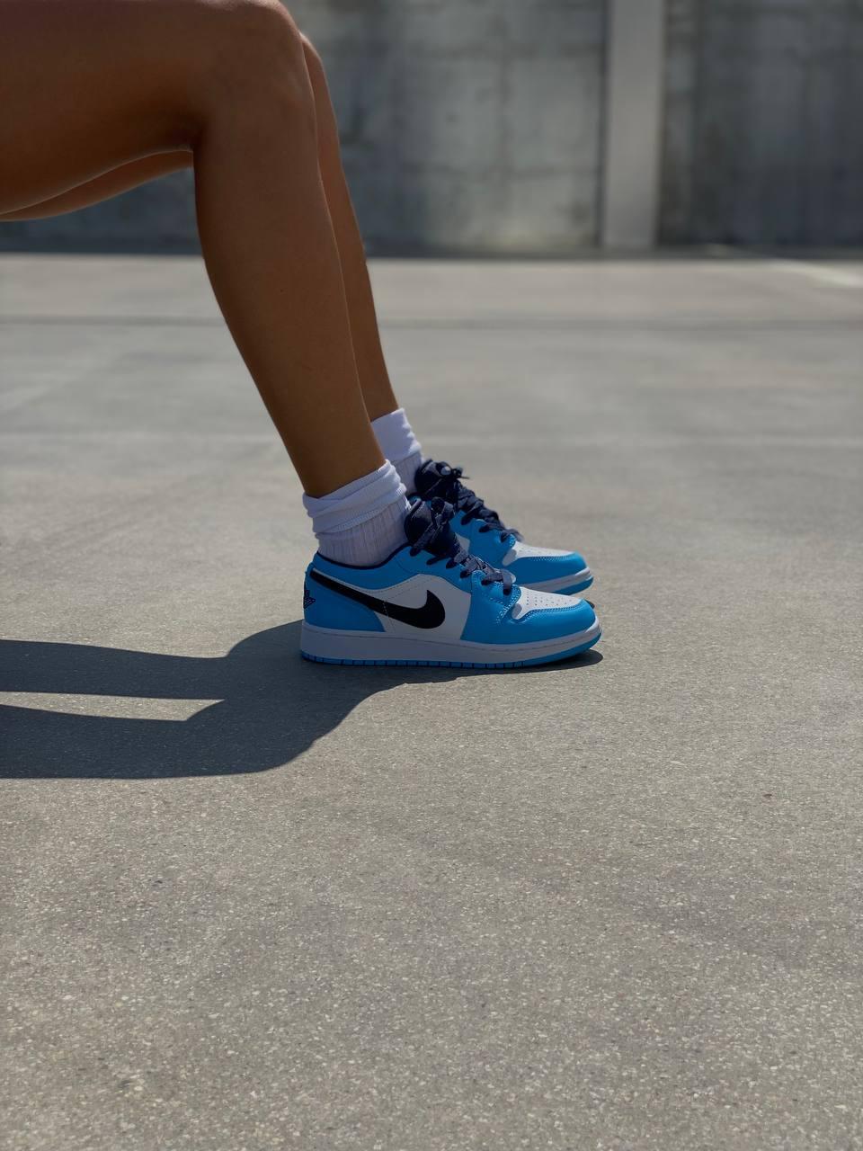 Nike Air Jordan 1 Retro Low University Blue