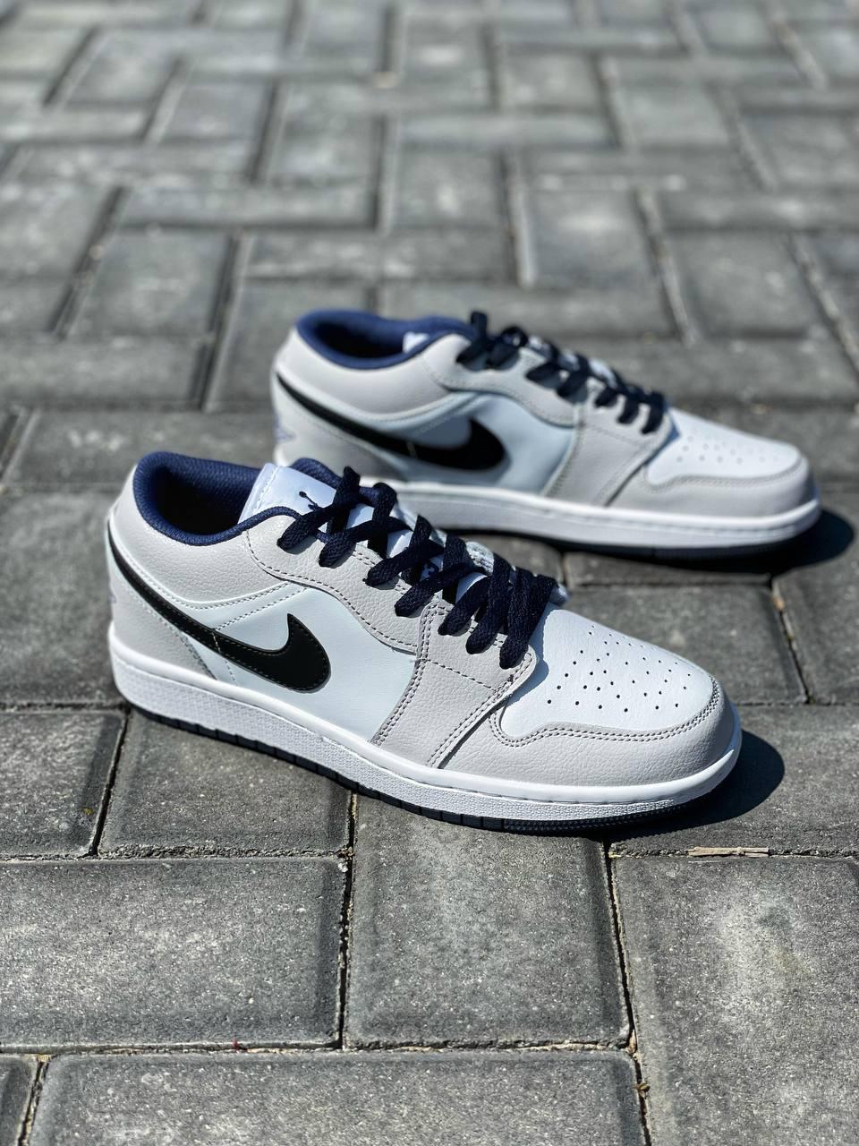 Nike Air Jordan Retro 1 Low Grey Black White