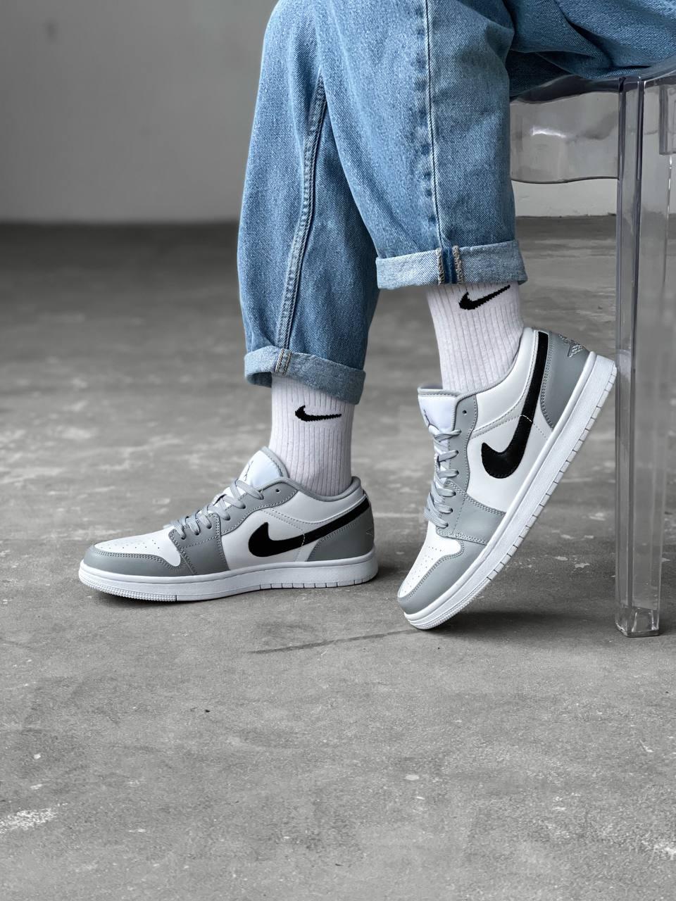 Nike Air Jordan Retro 1 Low White Smoke Grey