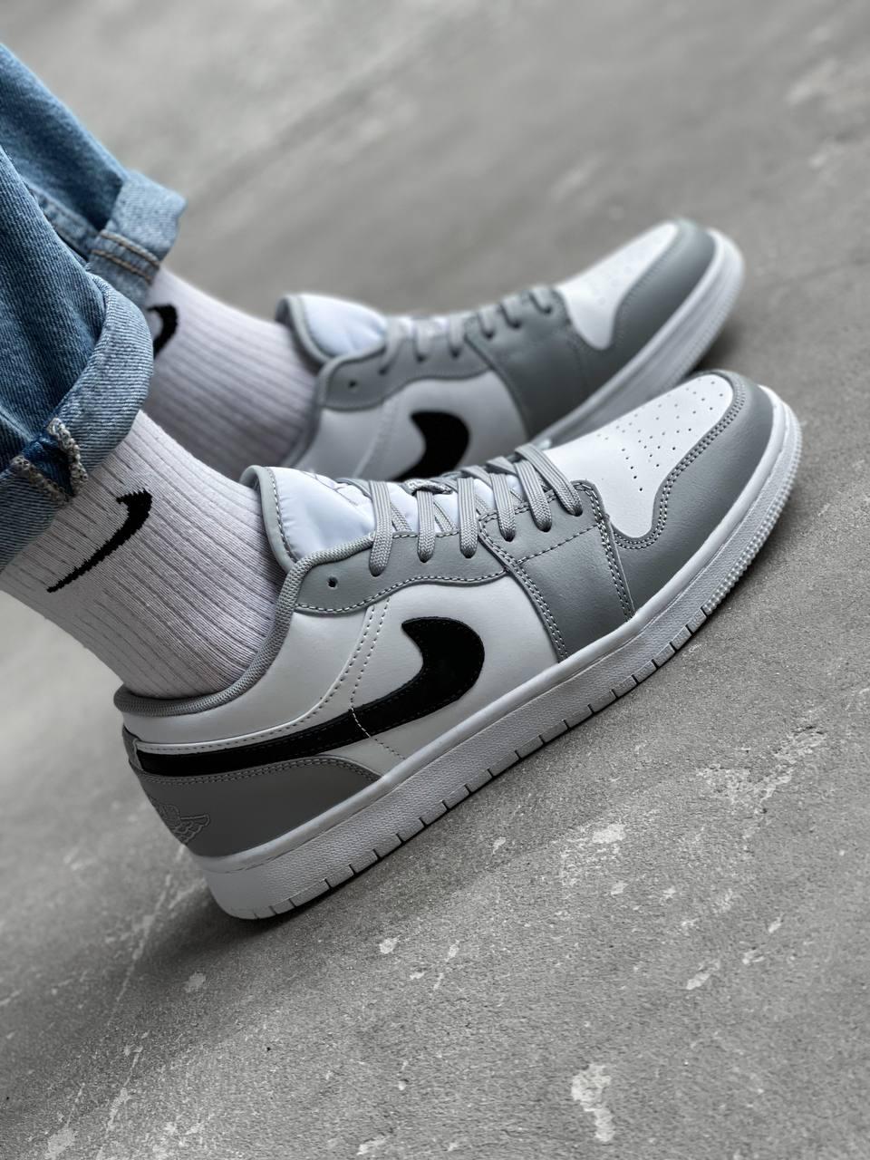 Nike Air Jordan Retro 1 Low White Smoke Grey
