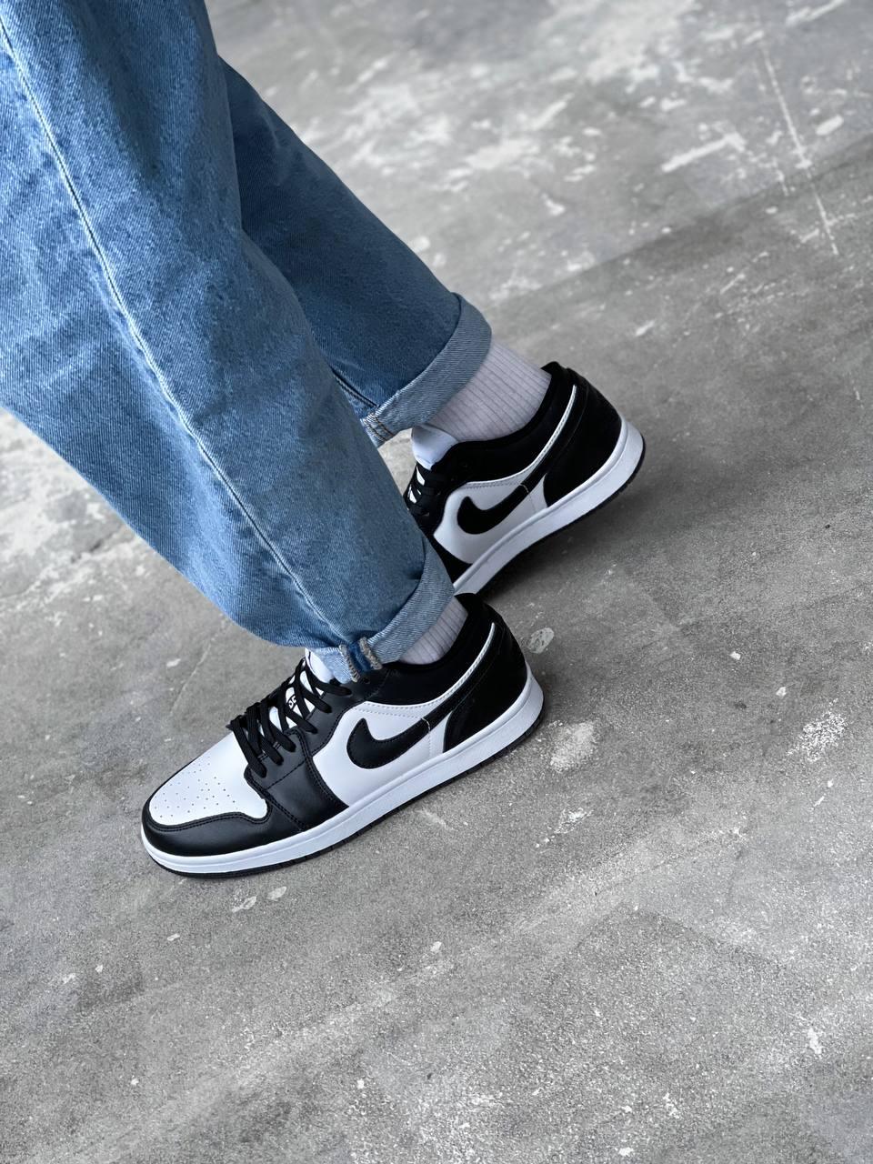 Nike Air Jordan 1 Low Black White
