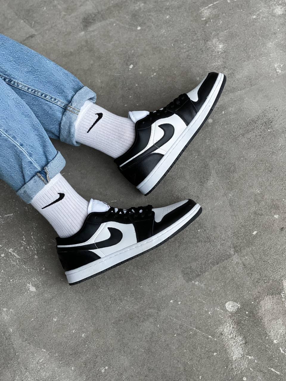 Nike Air Jordan 1 Low Black White