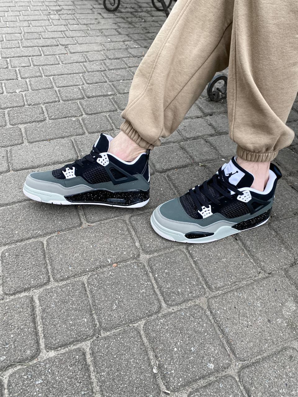 Nike Air Jordan Retro 4 Fear Pack