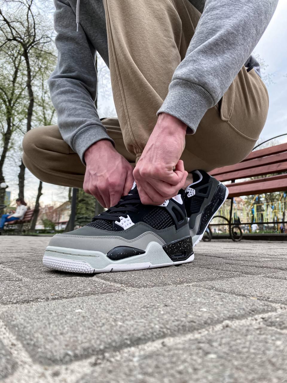 Nike Air Jordan Retro 4 Fear Pack