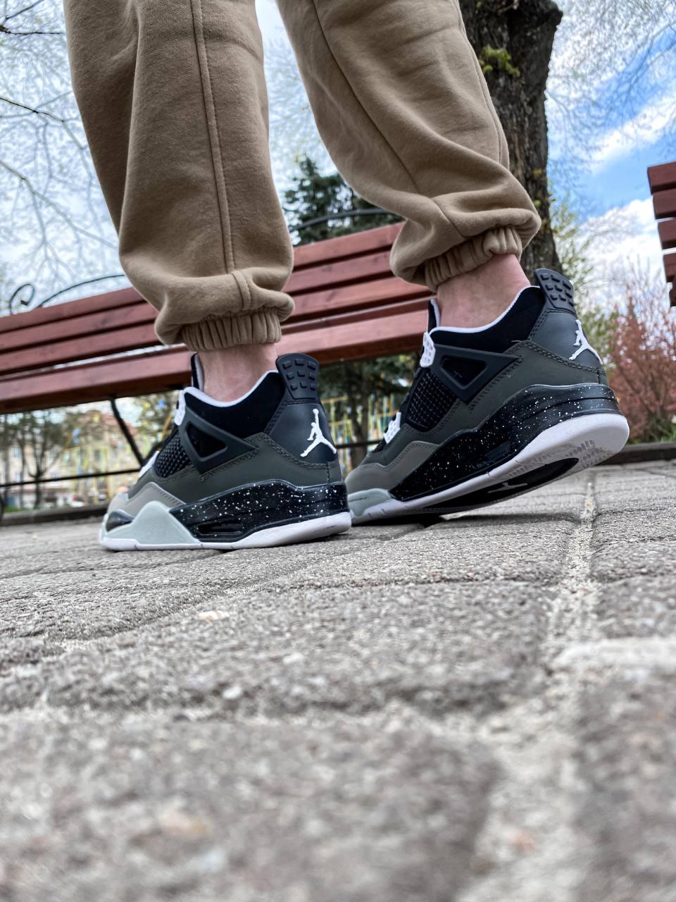 Nike Air Jordan Retro 4 Fear Pack