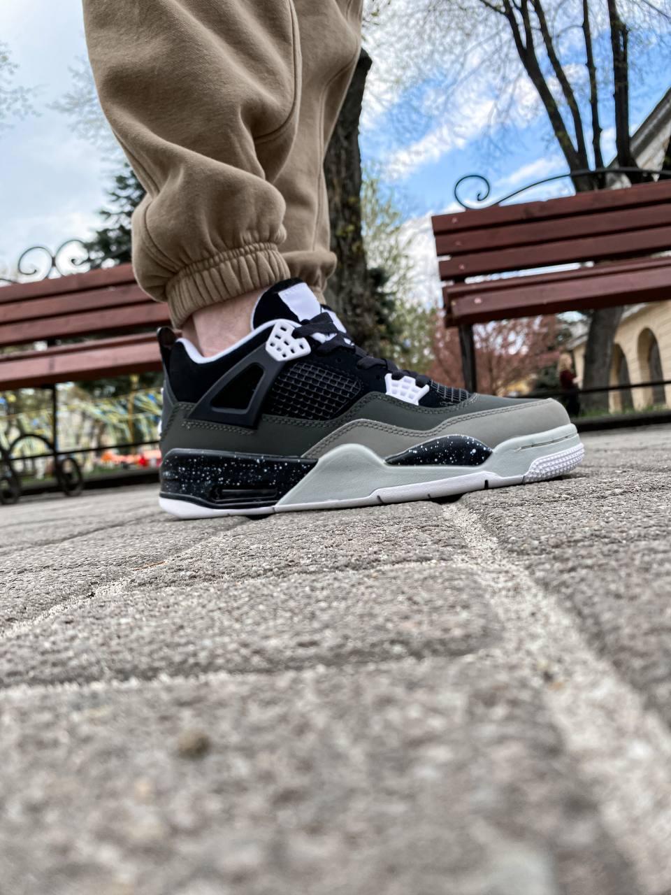 Nike Air Jordan Retro 4 Fear Pack