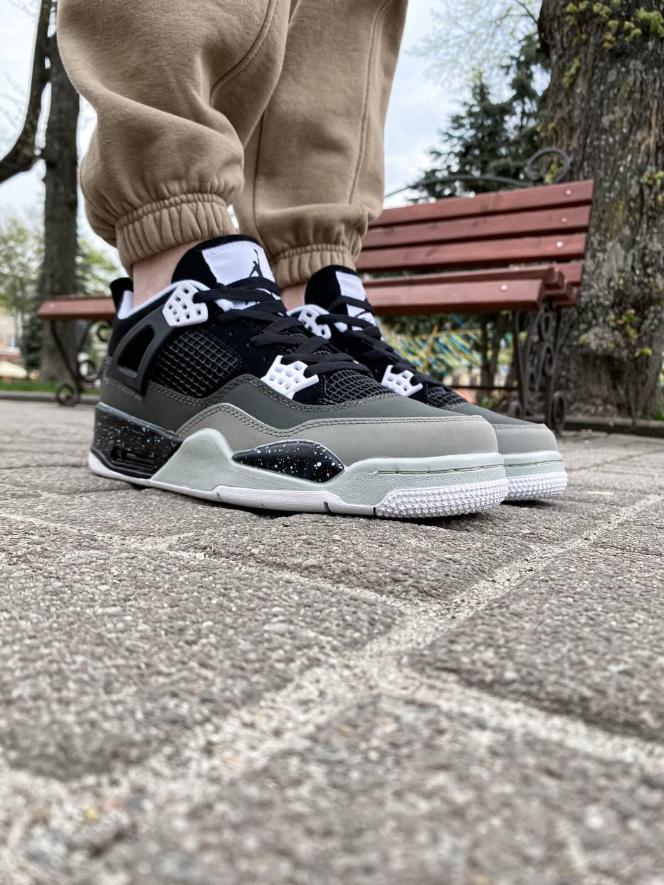 Nike Air Jordan Retro 4 Fear Pack