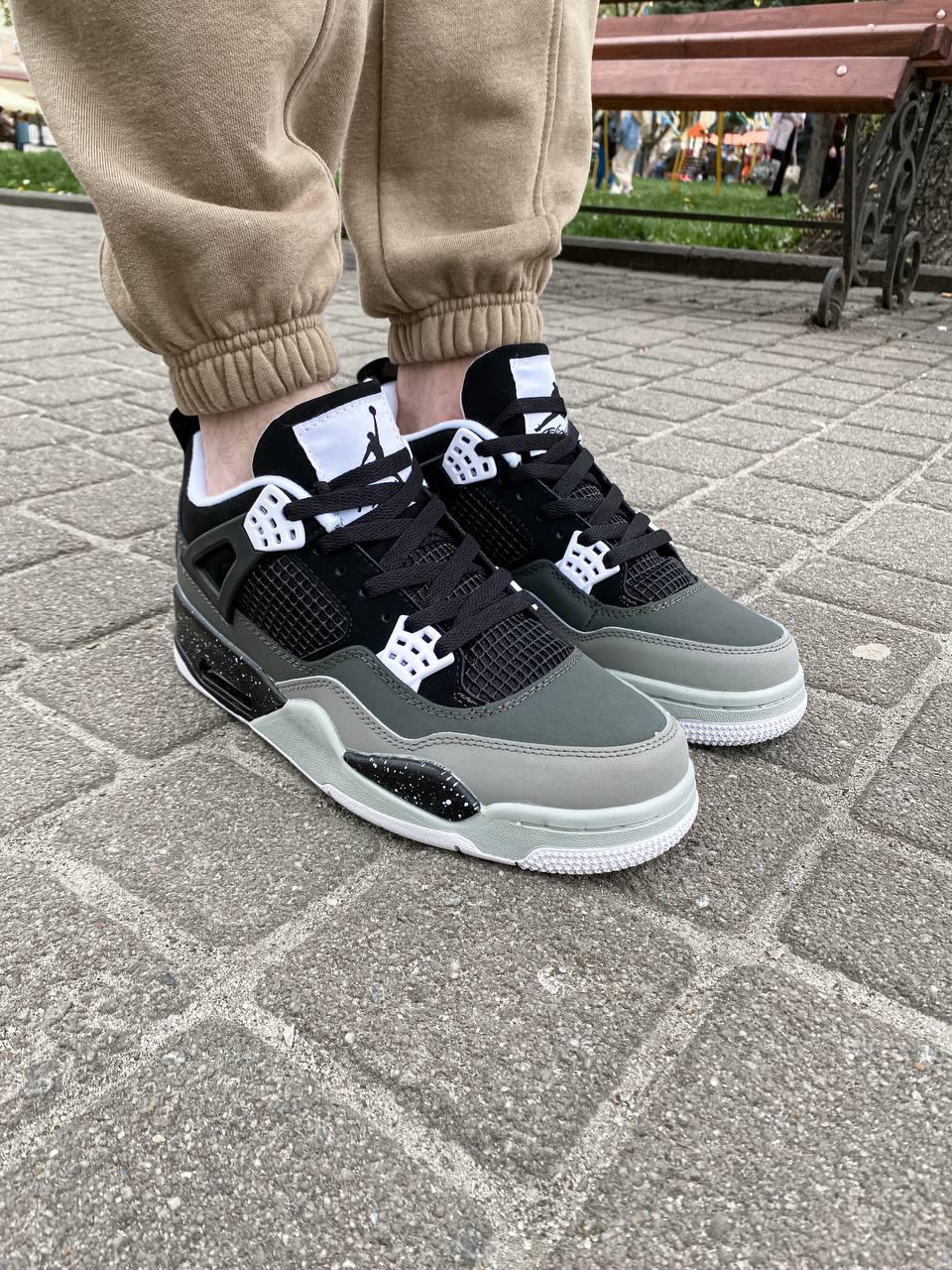 Nike Air Jordan Retro 4 Fear Pack