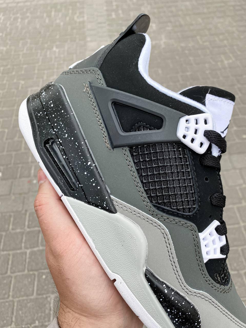 Nike Air Jordan Retro 4 Fear Pack