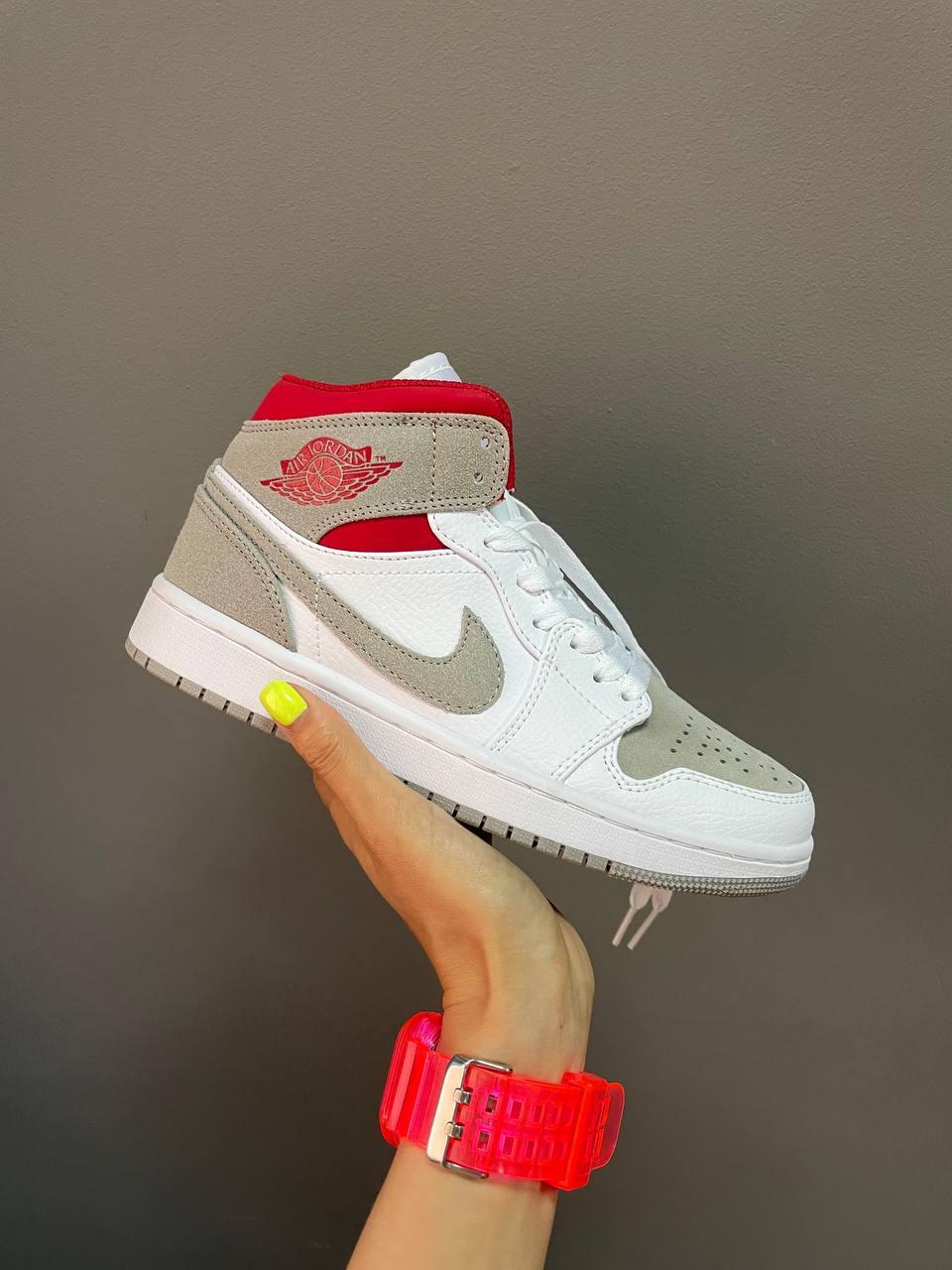 Nike Air Jordan 1 Retro High Wolf Grey Red