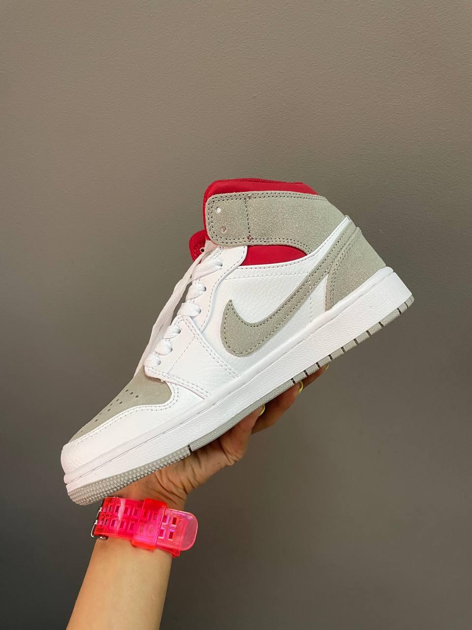 Nike Air Jordan 1 Retro High Wolf Grey Red