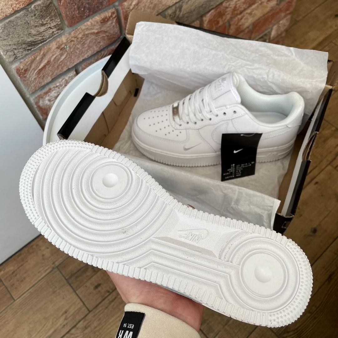 Nike Air Force 1 Mini Swoosh White
