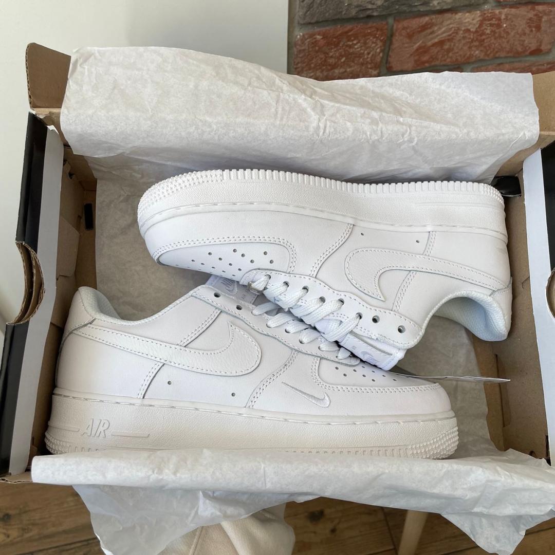 Nike Air Force 1 Mini Swoosh White