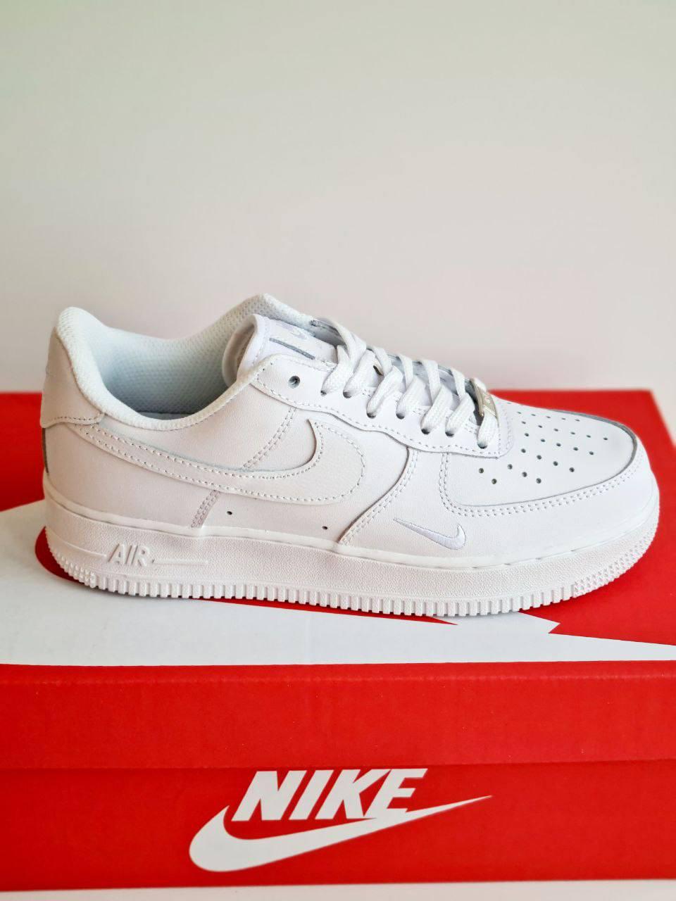 Nike Air Force 1 Mini Swoosh White