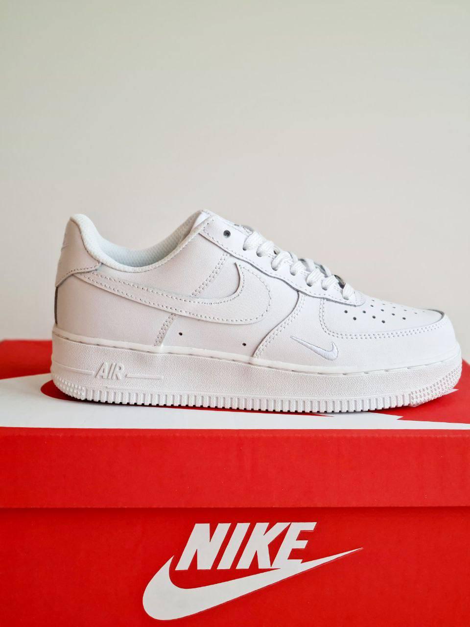 Nike Air Force 1 Mini Swoosh White