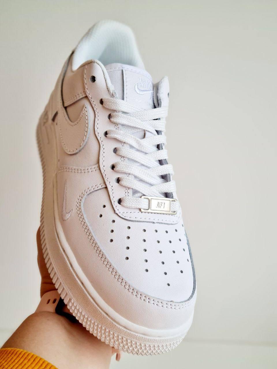 Nike Air Force 1 Mini Swoosh White