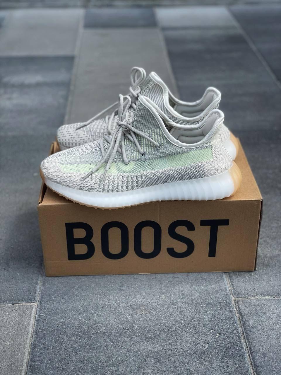 Adidas Yeezy Boost 350 V2 Citrin 2