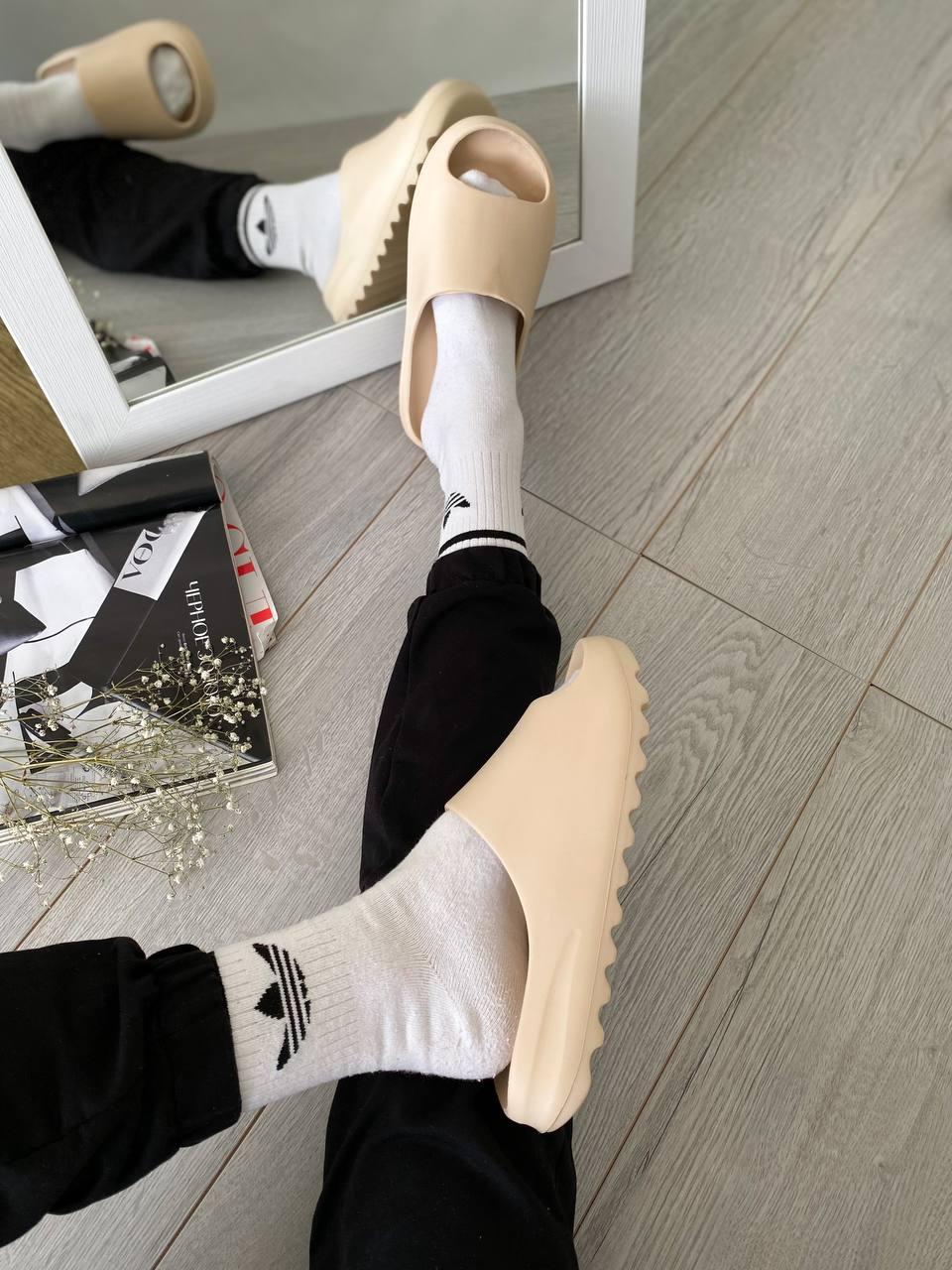 Adidas Yeezy Slide Desert 2