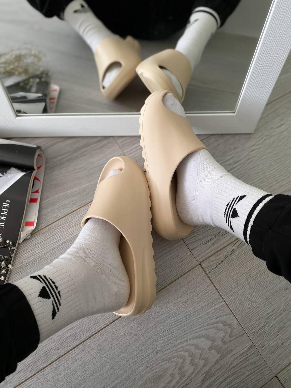 Adidas Yeezy Slide Desert 2