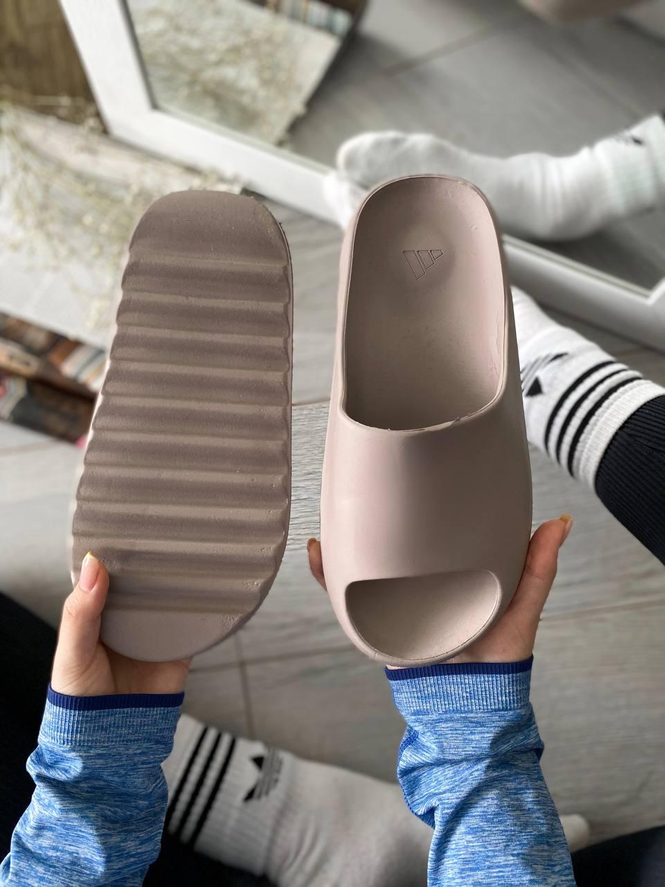 Adidas Yeezy Slide Brown
