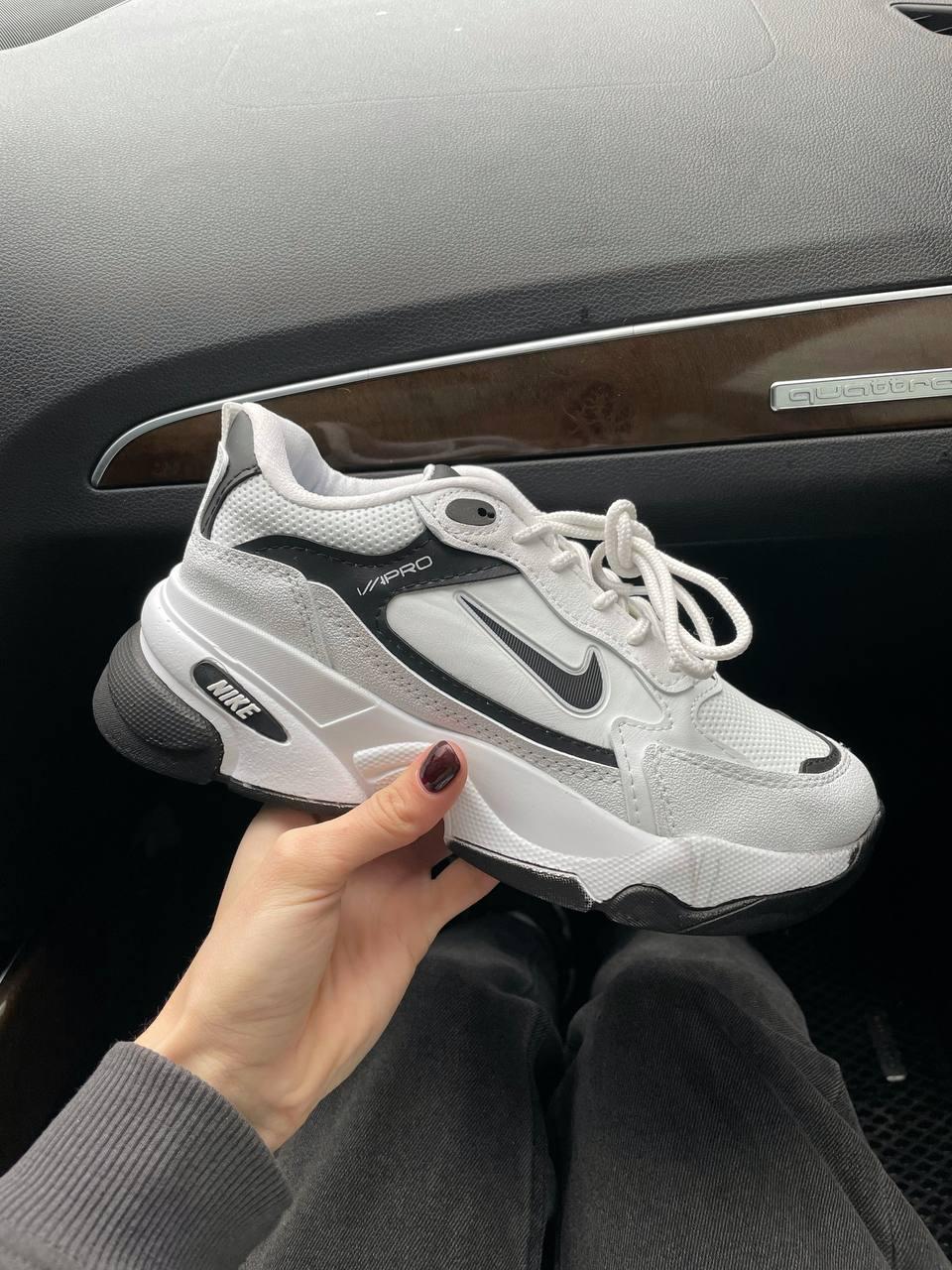 Nike Pro White Black