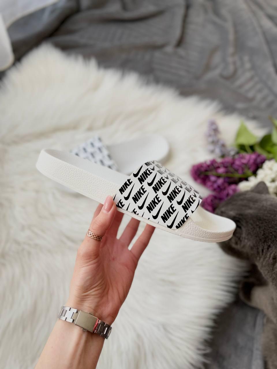 Nike Slides Small Logo White